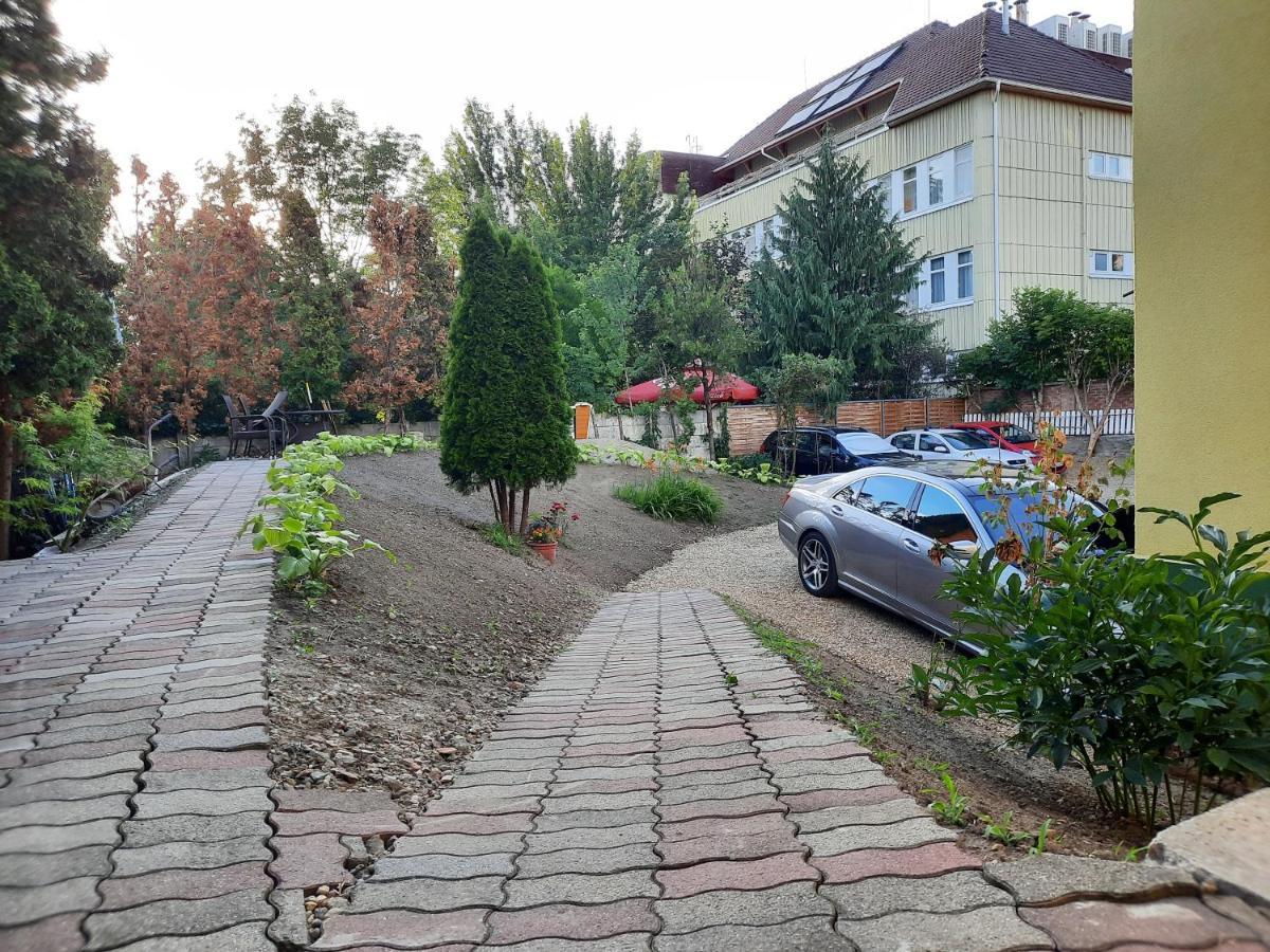 Glória apartman Gyula Exterior foto