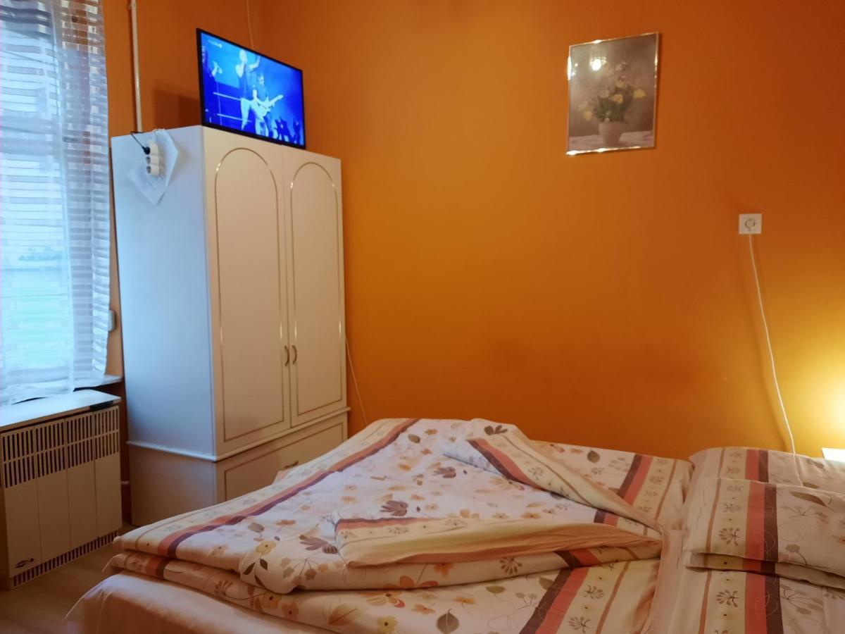 Glória apartman Gyula Exterior foto