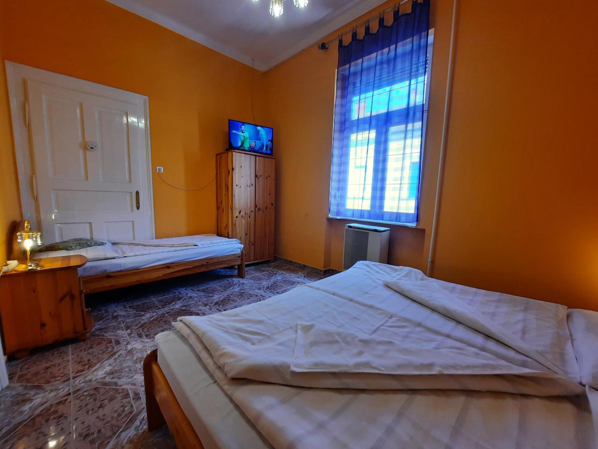 Glória apartman Gyula Exterior foto